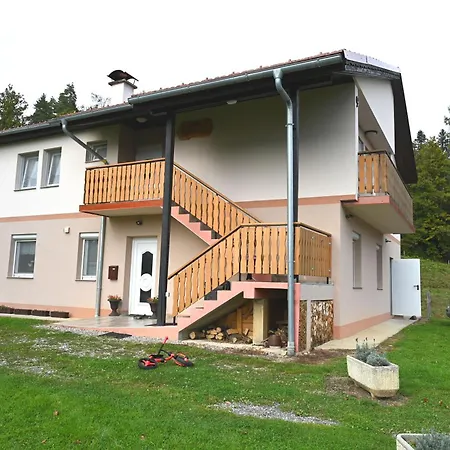 Domacija Kohovo Διαμέρισμα